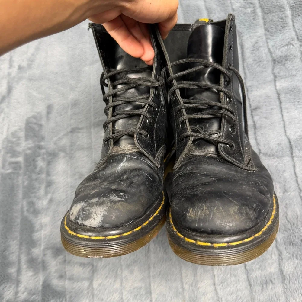 Dr. Martens 1460 Combat Boots Unisex Size M8/W9 Black Leather Lace Up 8-Eye